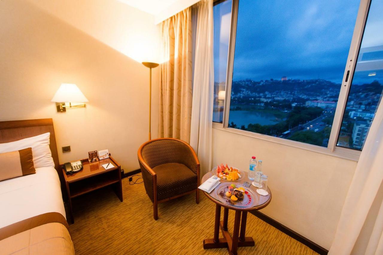 Double or Twin Room with Lake View