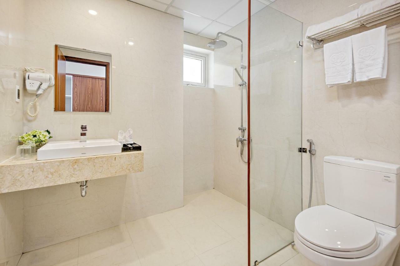 Superior Twin Room with City View