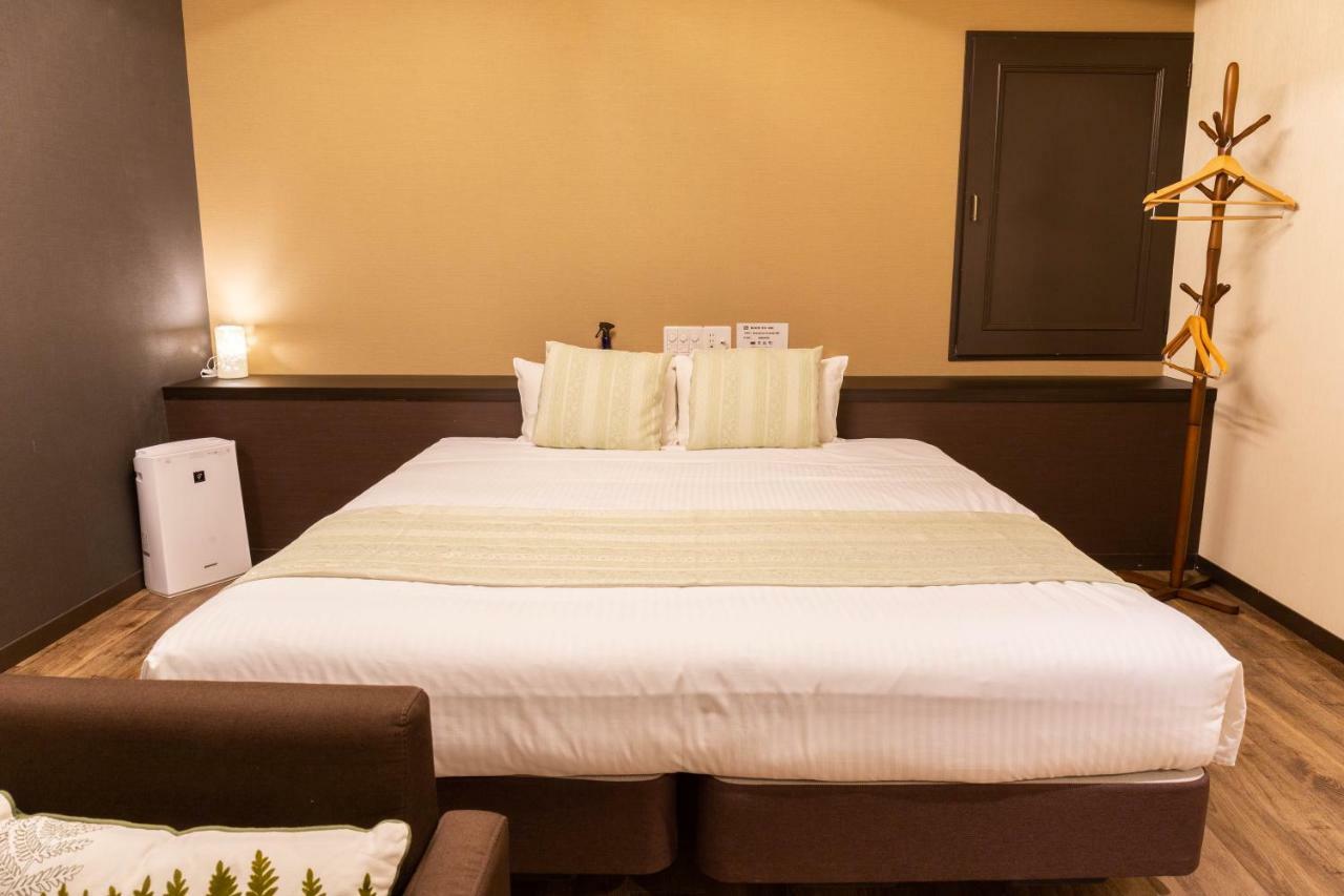Double Room - Smoking - No Daily Cleaning