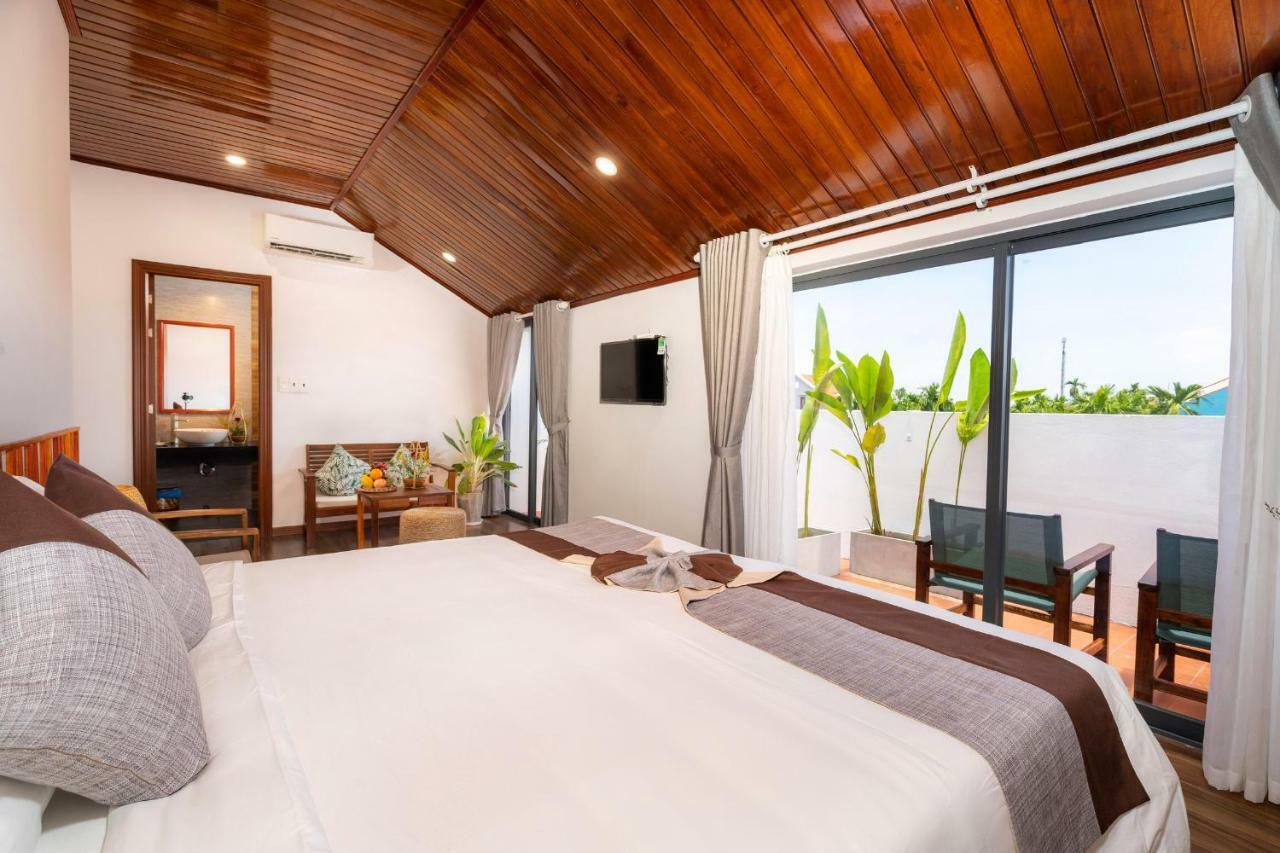 Suite with River View