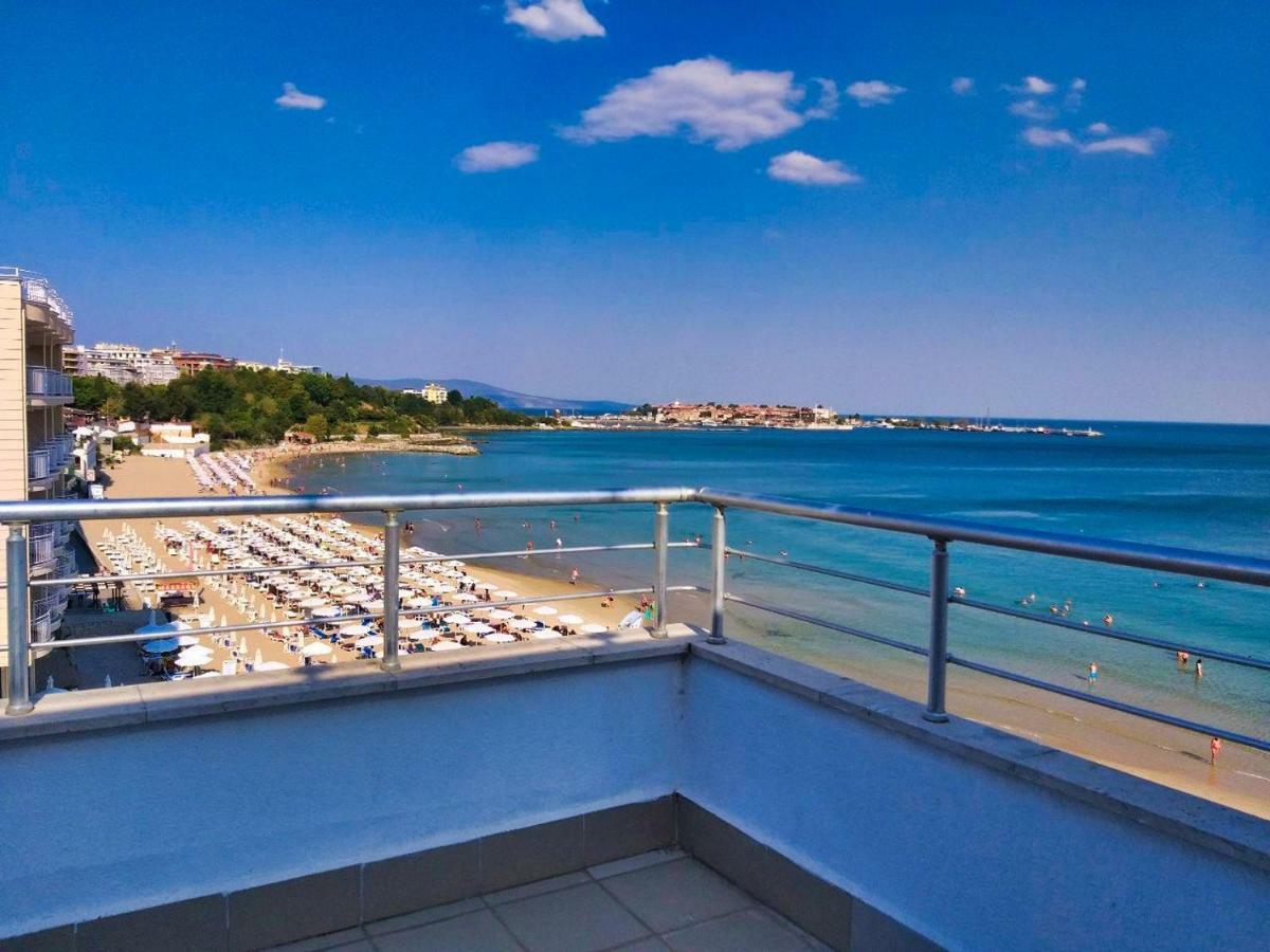 Apartment with Sea View and Balcony