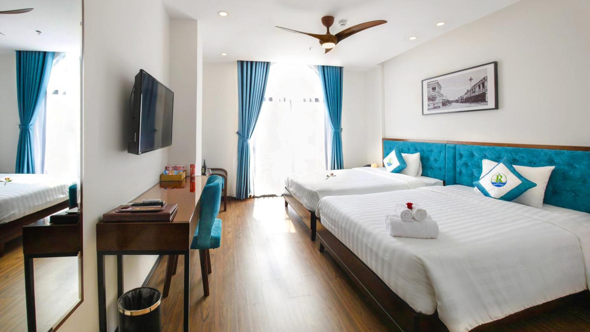 Deluxe Twin Room