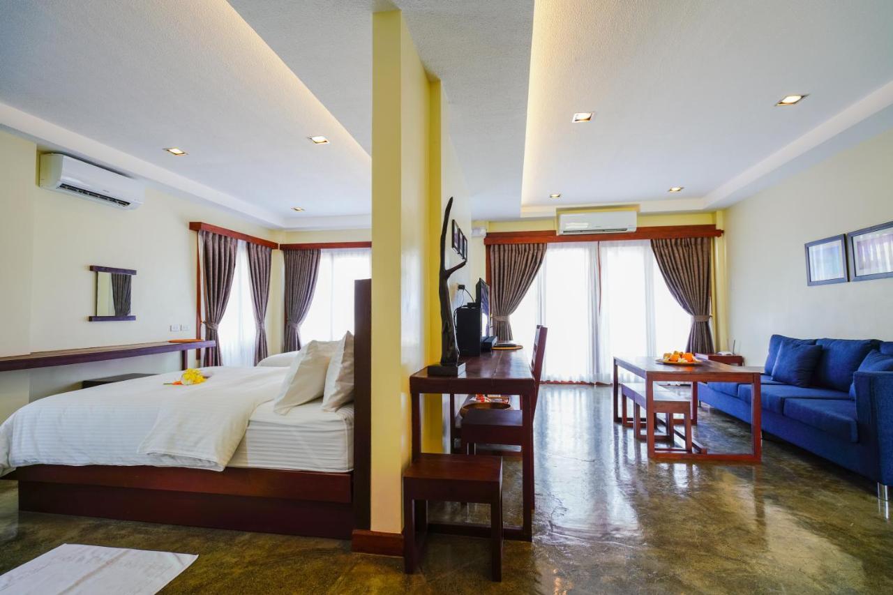 Beachfront Suite