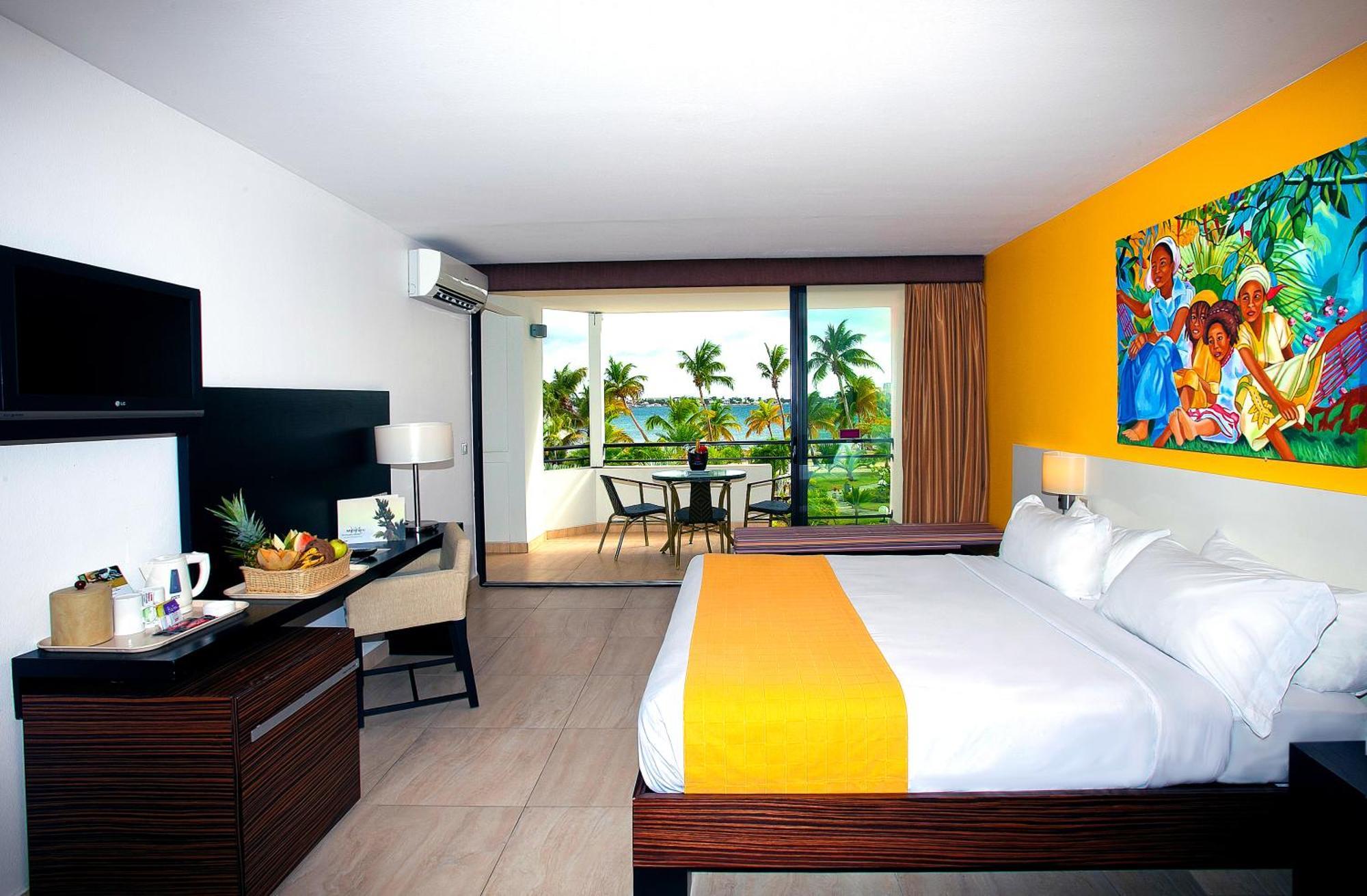 Superior King Room with Sofa Bed