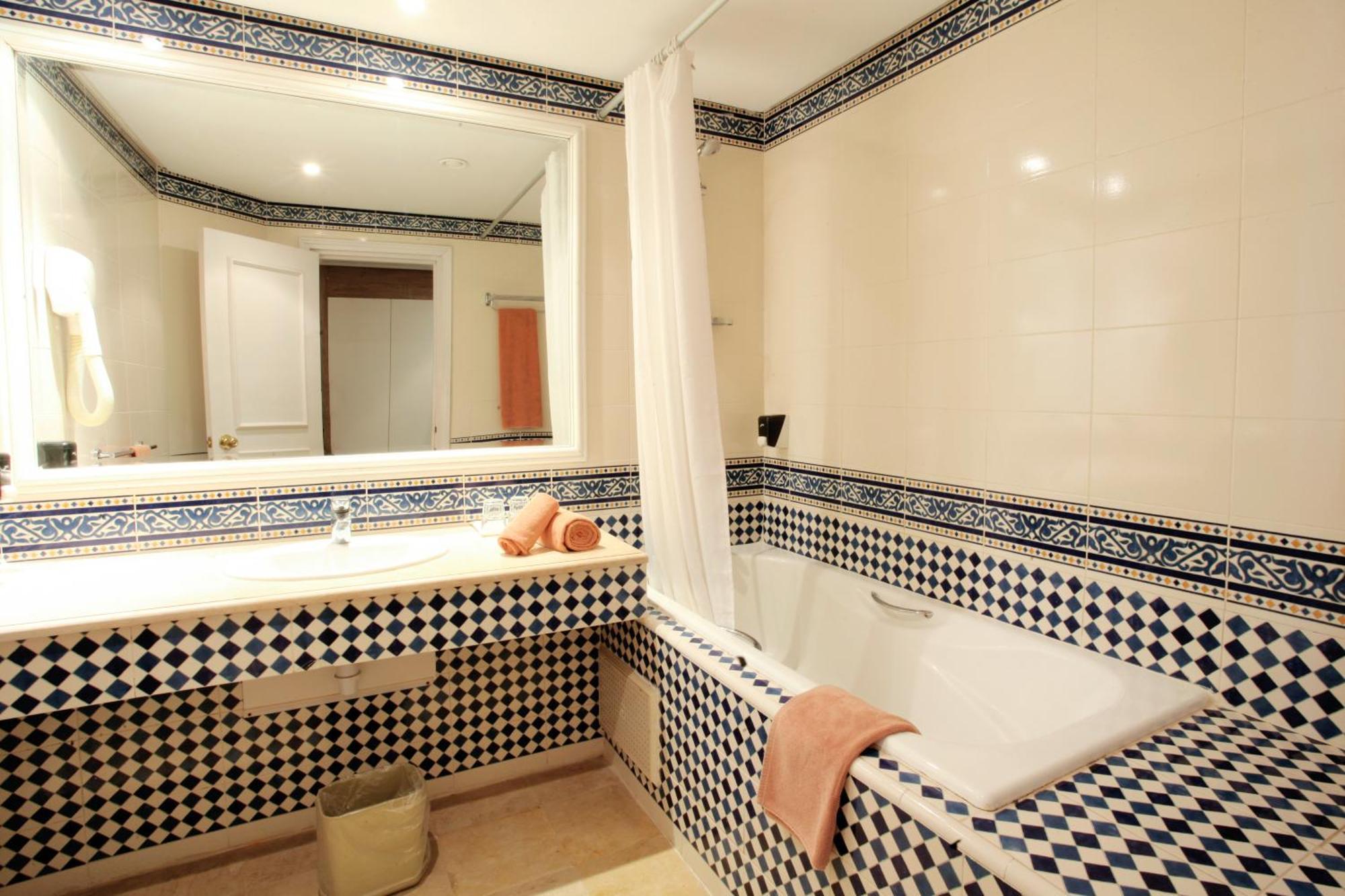 Single Room with Garden View