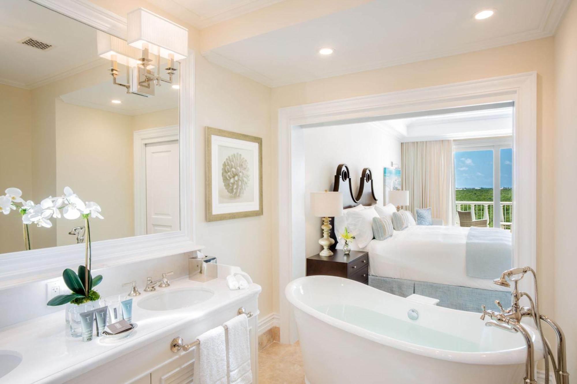 Junior Suite with Garden View