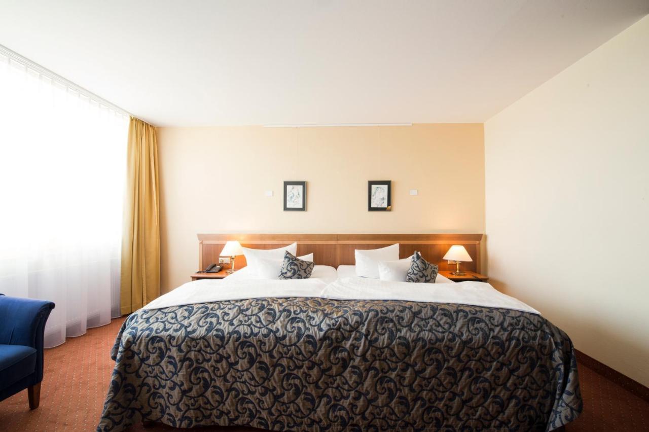 Junior Suite with Basel or Mountain View (free mini-bar and coffee machine)