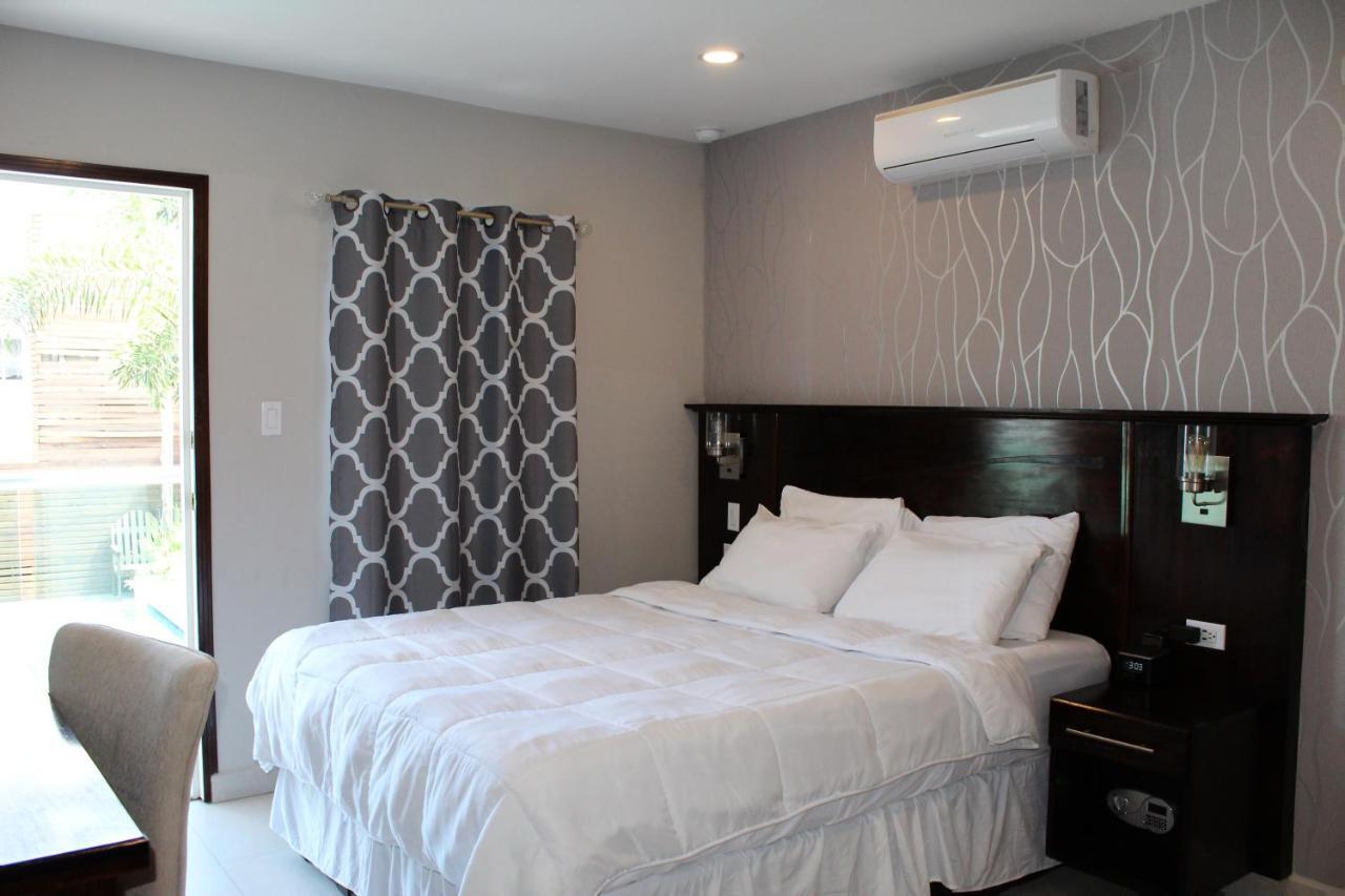Double Room with Pool View