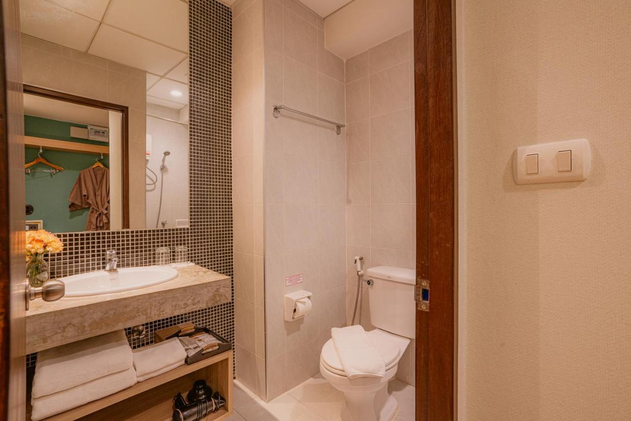 Standard King Room