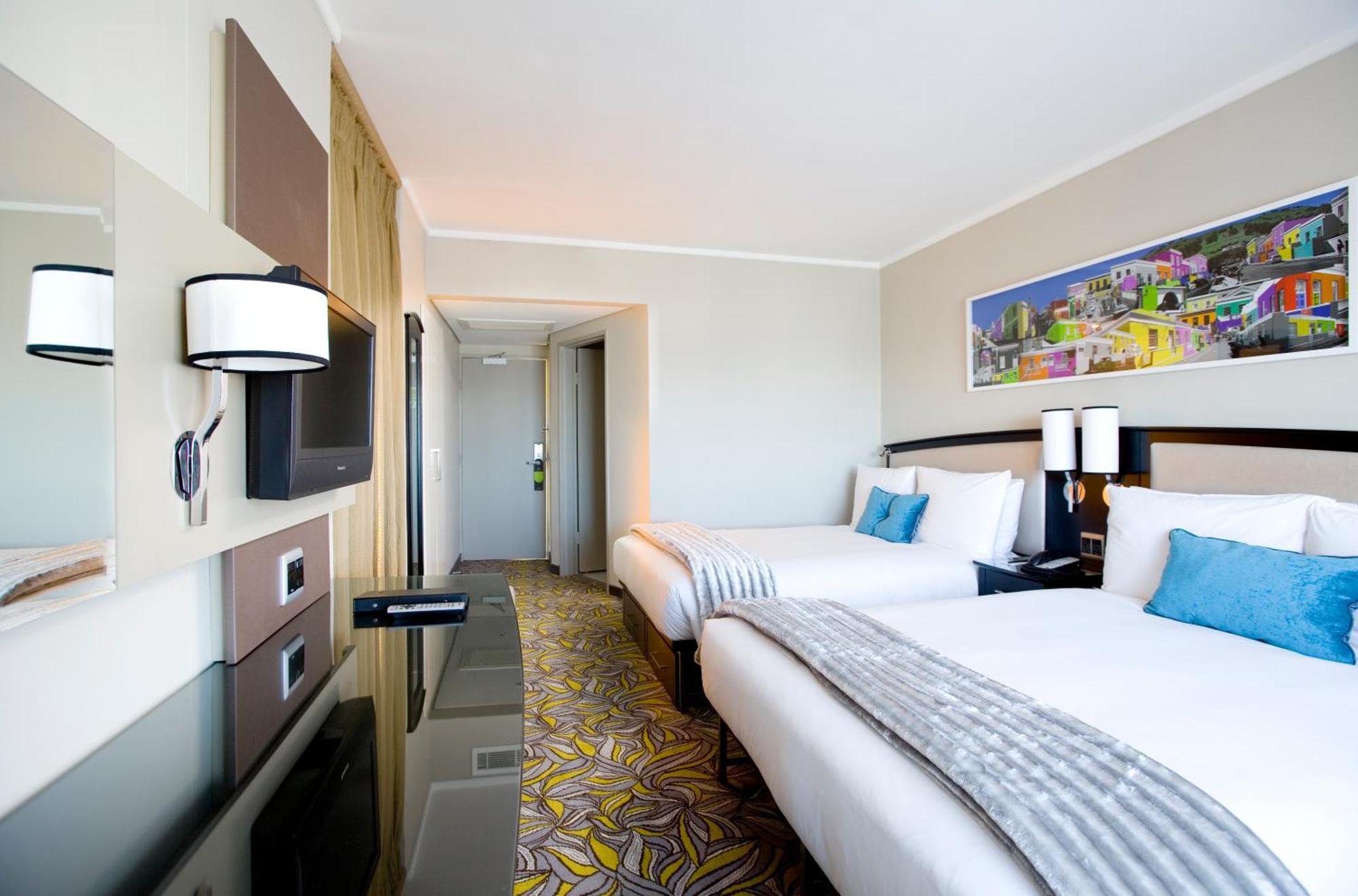 Double Room with Two Double Beds - Smoking
