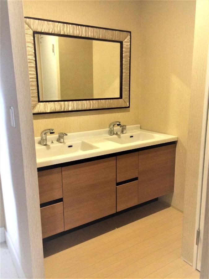 Japanese-Style Room