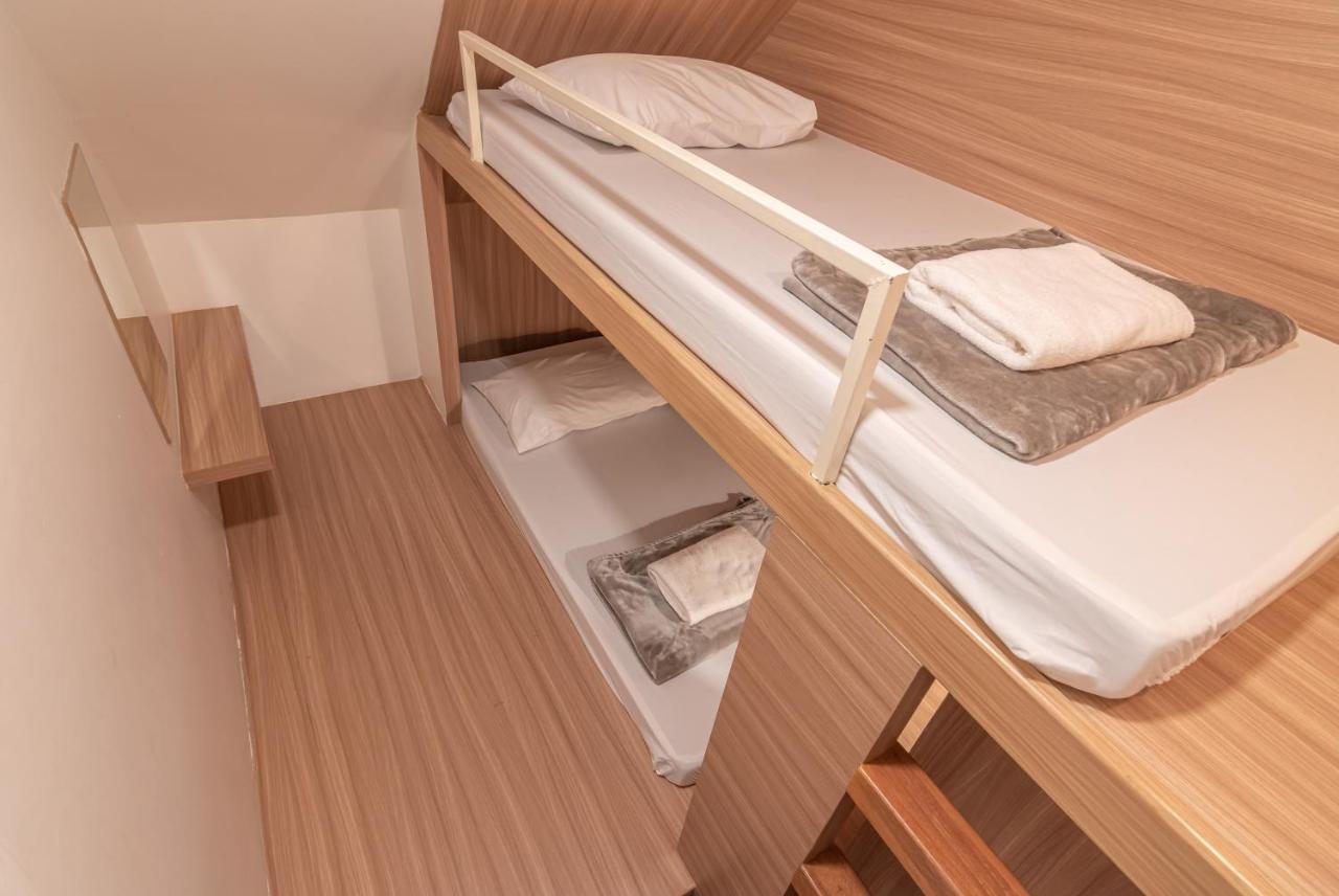 Mixed Dormitory Room