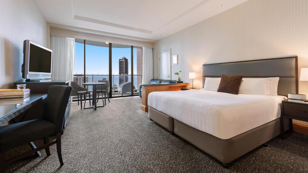 Two-Bedroom Dual Key Apartment with Ocean View - No Housekeeping