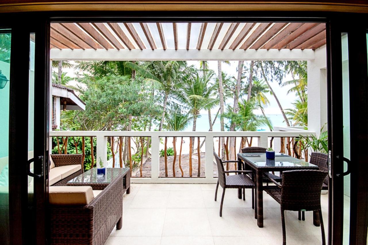 Family Beachfront Suite