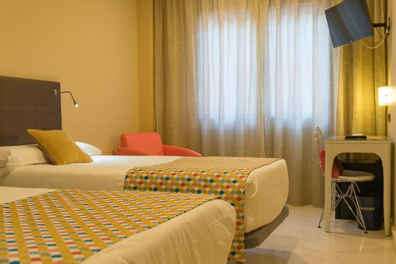 Double or Twin Room with Parking