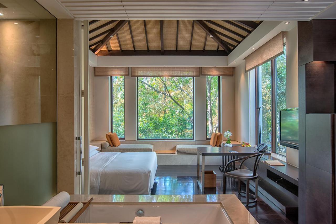 King Room with Garden View