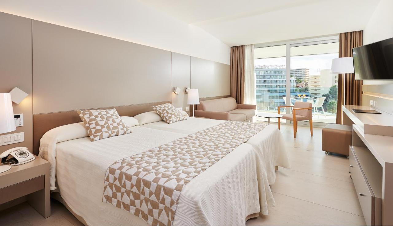 Double Room with Pool View