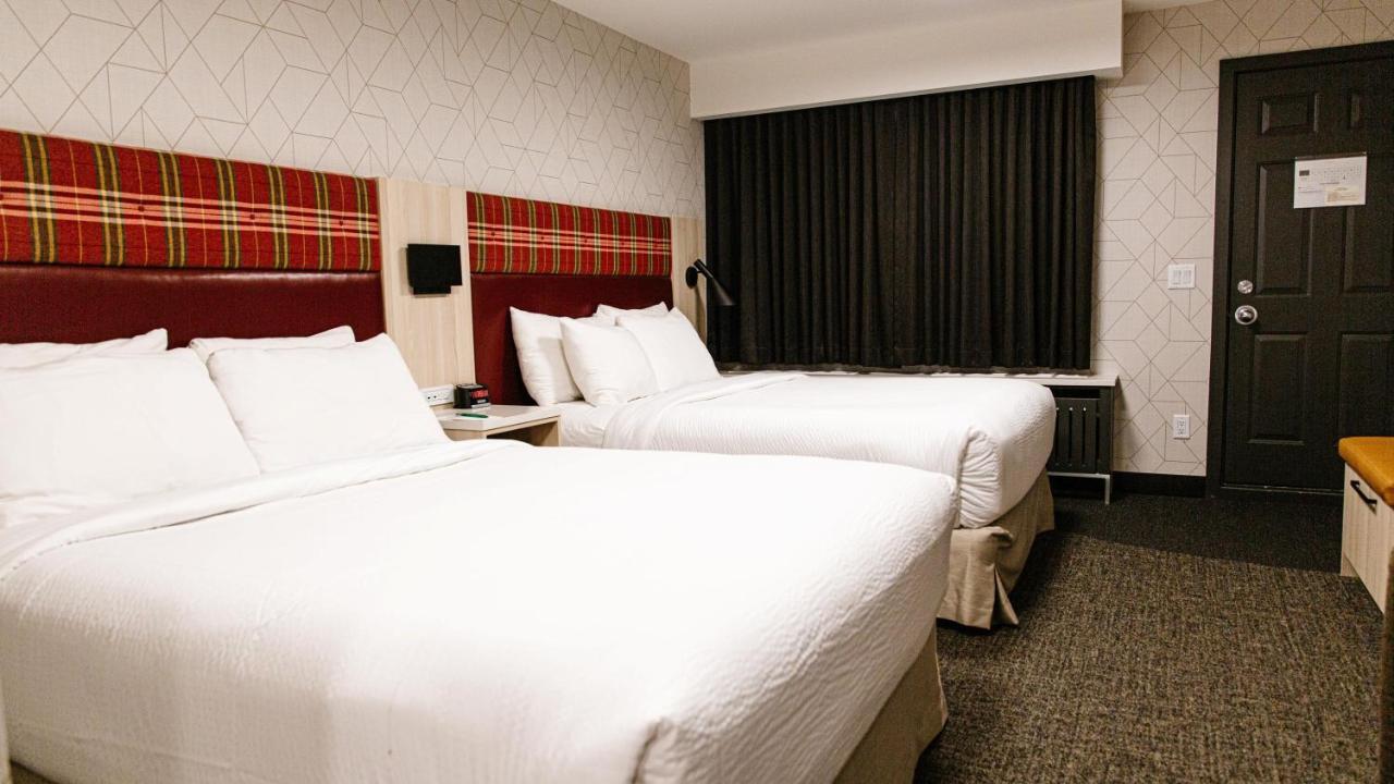 Two Queen Timber Room
