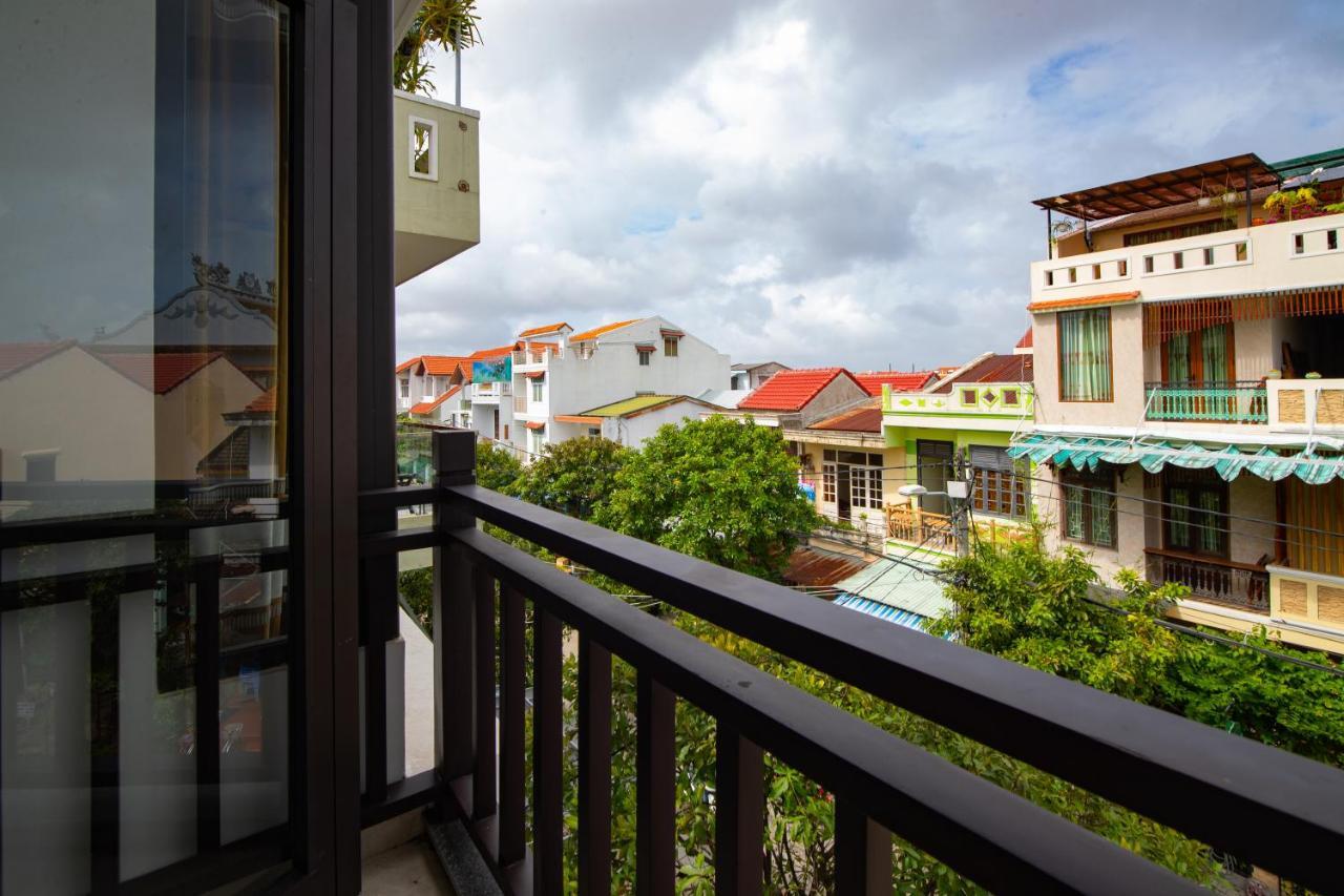 Deluxe Triple Room with City View