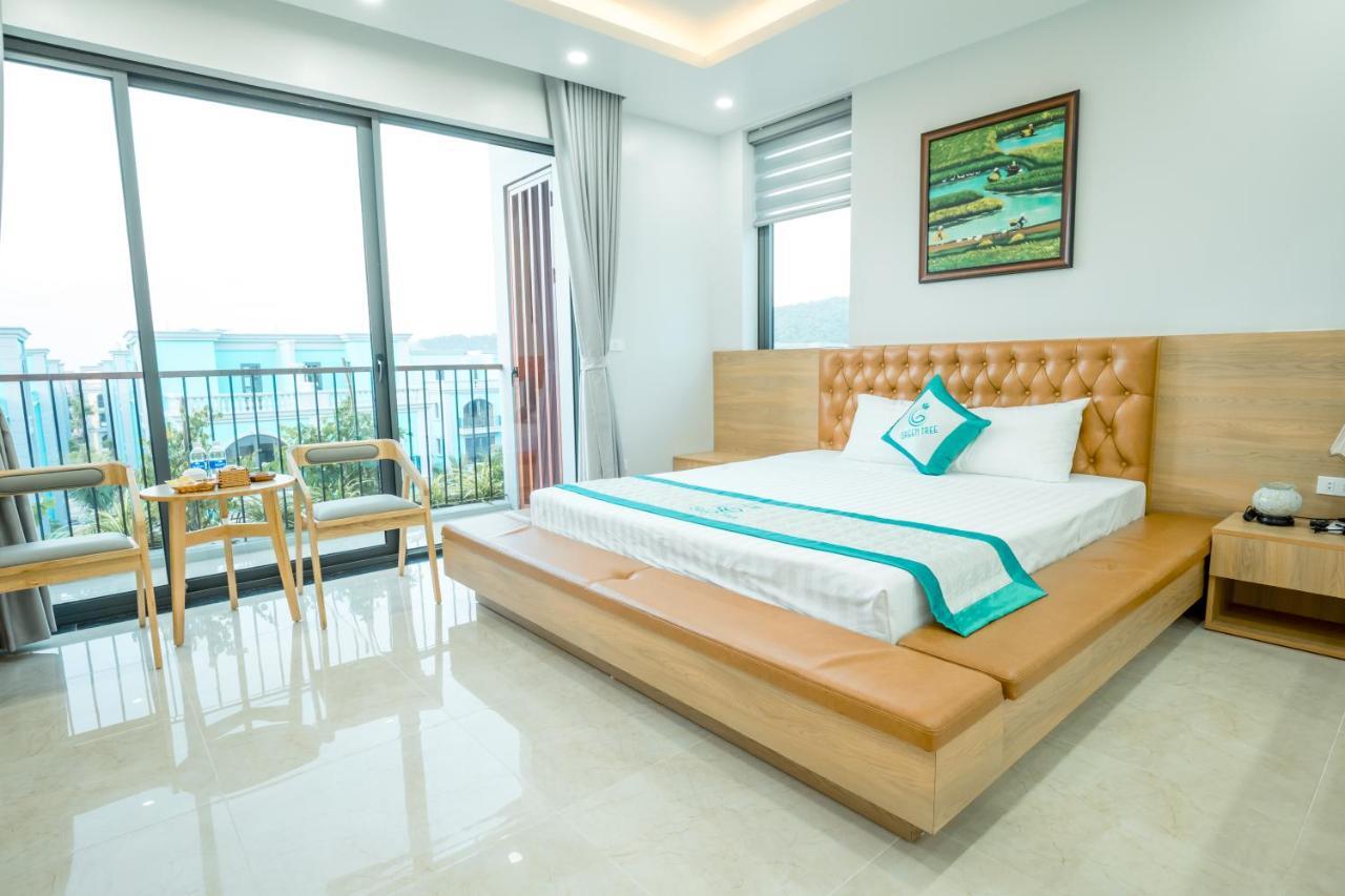 King Suite with Balcony