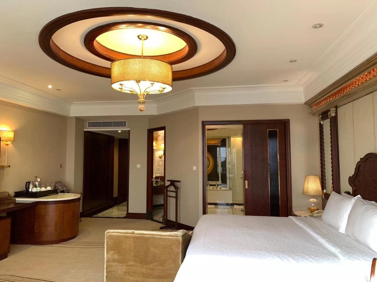 Elite King Room