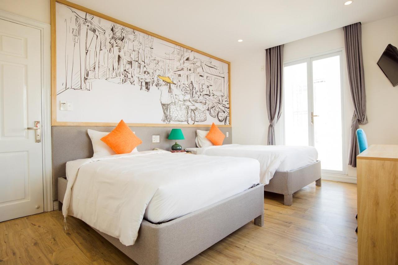 Deluxe Twin Room with Balcony
