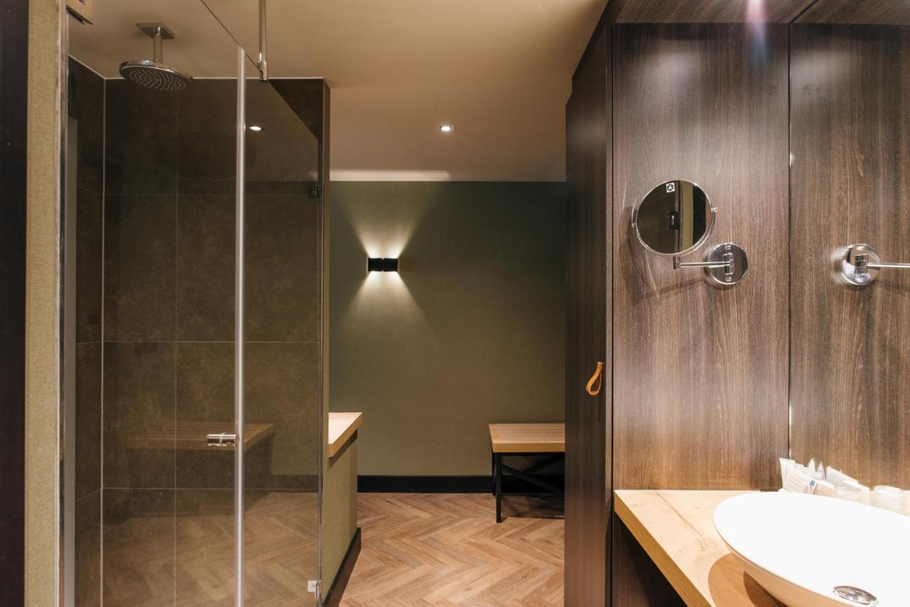 Double Room with Pool View