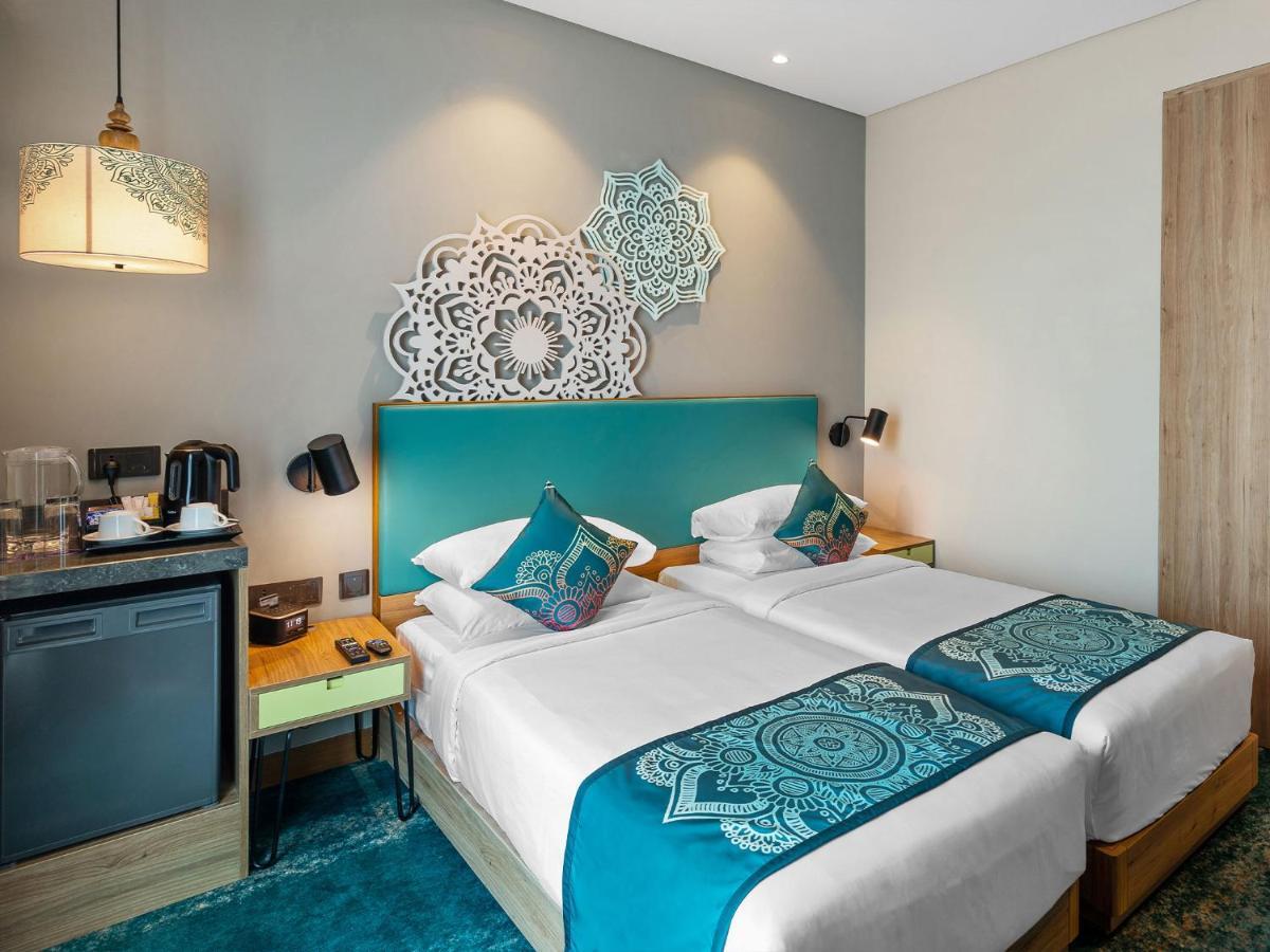 Superior Twin Room - 15% Discount on Food & Beverages and Laundry,  INR 500 SPA credit per room per stay