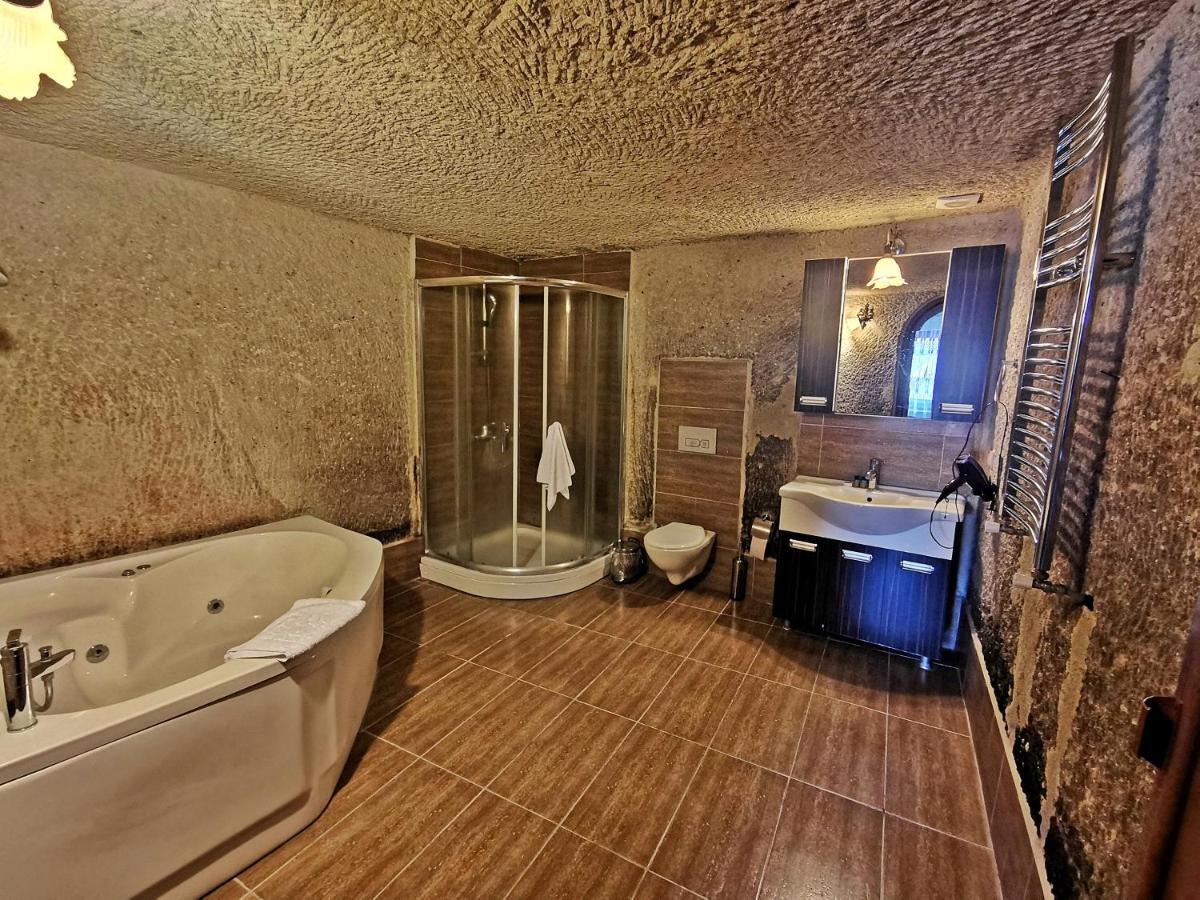 Suite (2 Adults)