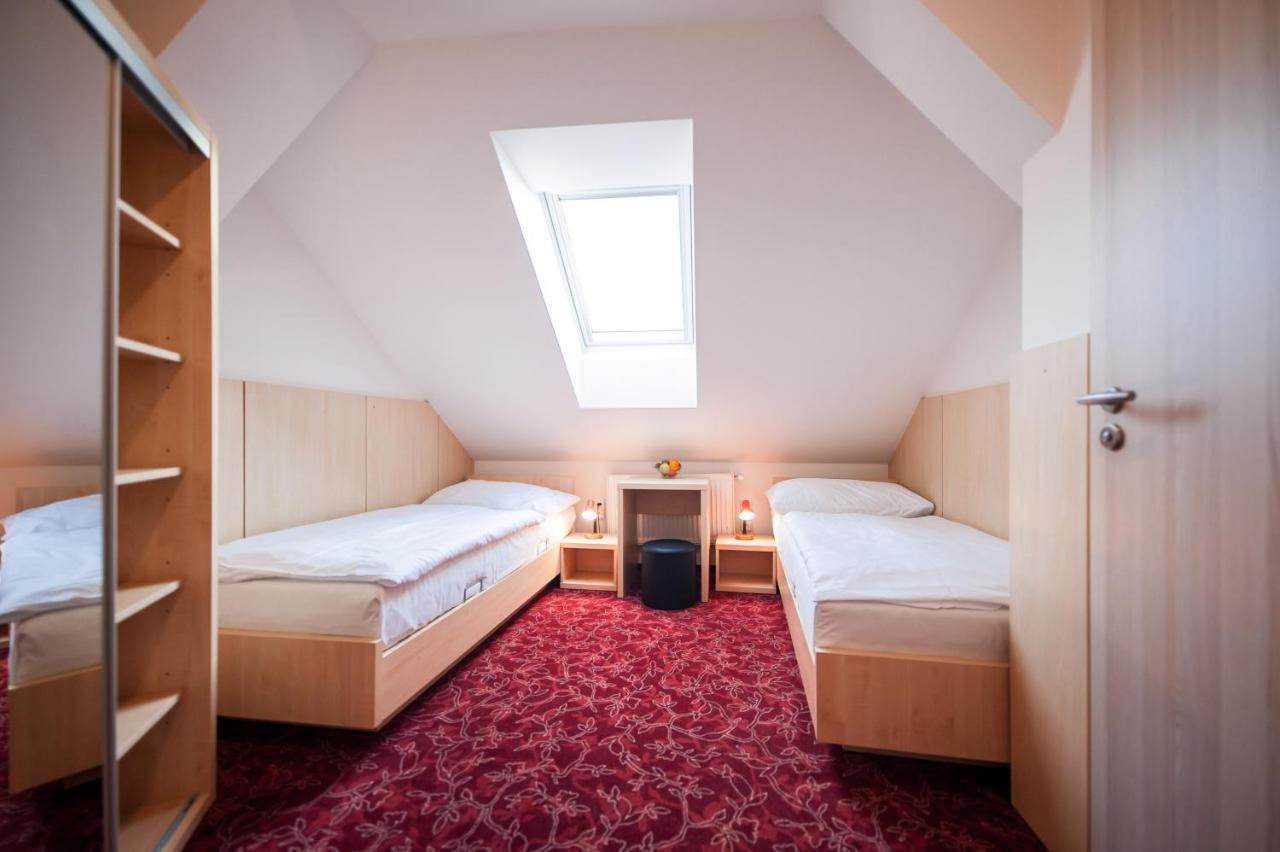 Economy Double or Twin Room