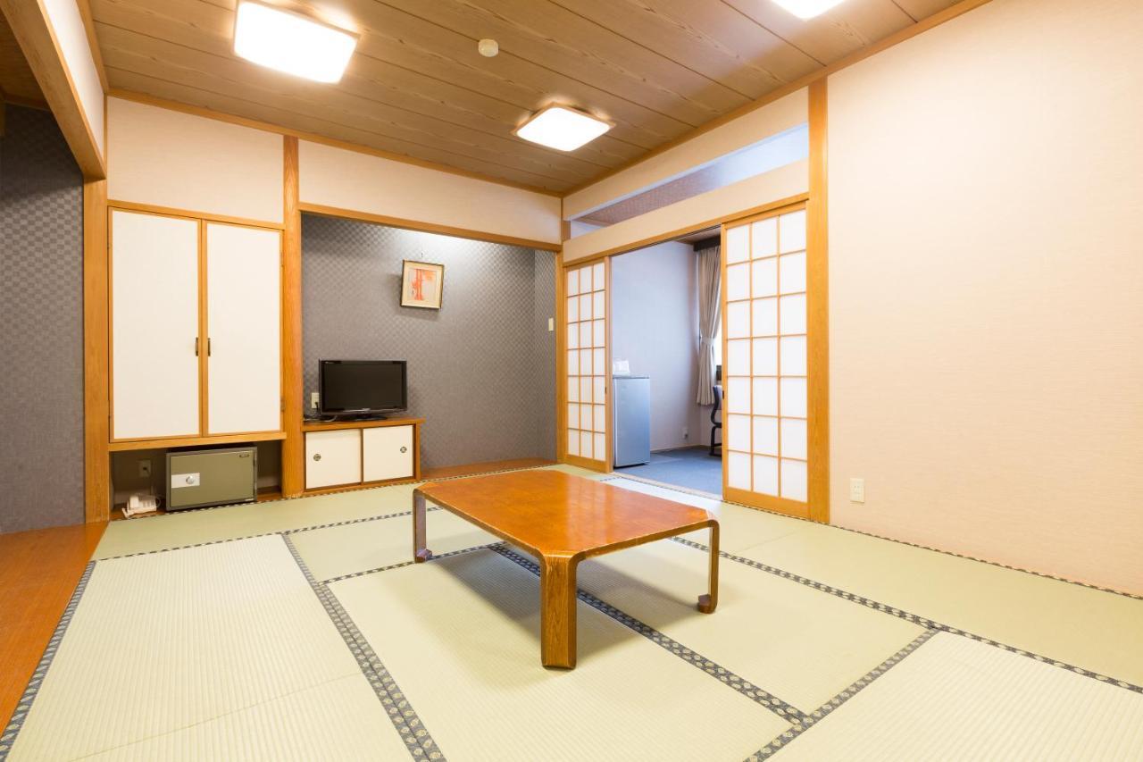 Superior Family Room