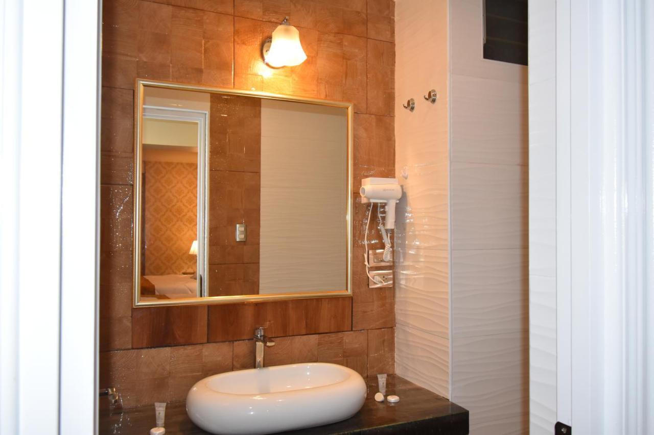 Triple Room with City View