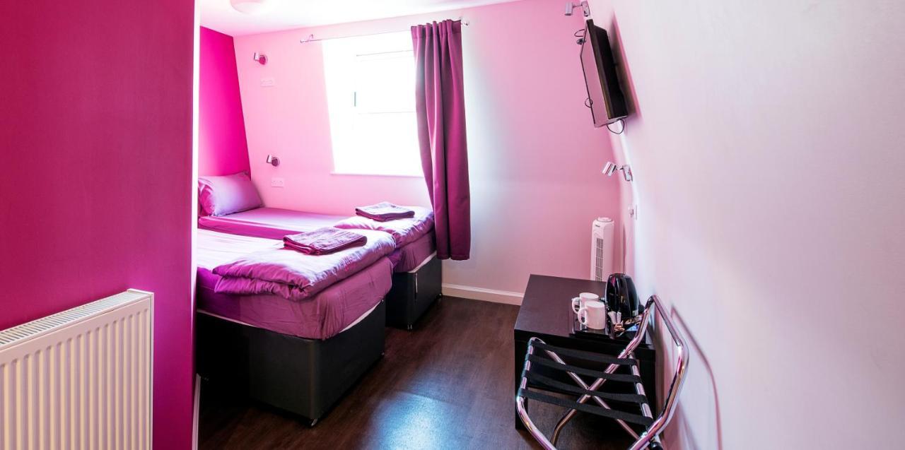 Twin Room Ensuite