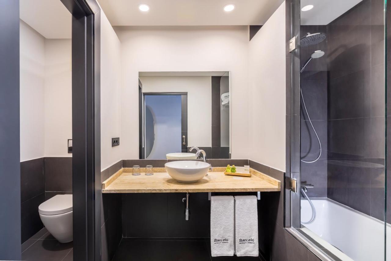 Double or Twin Room with Extra Bed