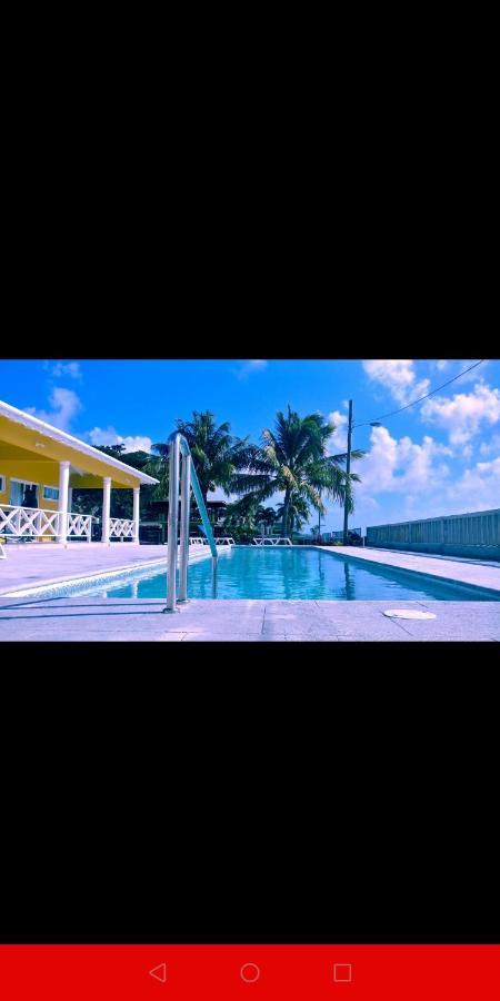 Apartment with Pool View