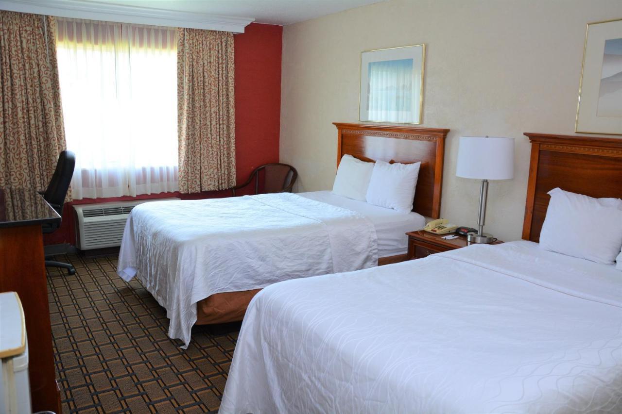 2 Full Beds Non-Smoking