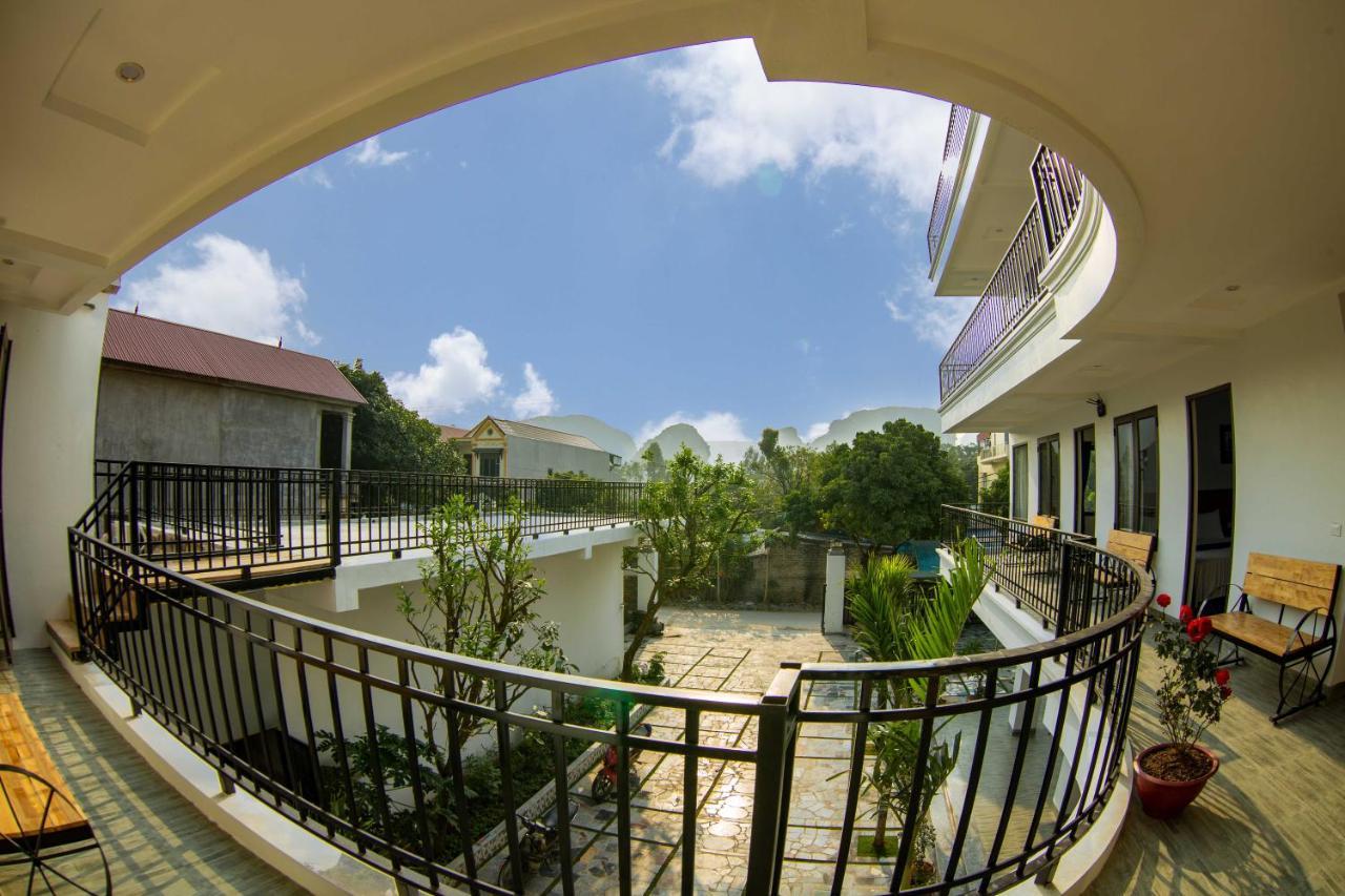 Quadruple Room with Mountain View