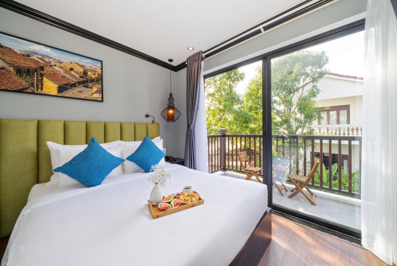 Triple Room with Balcony