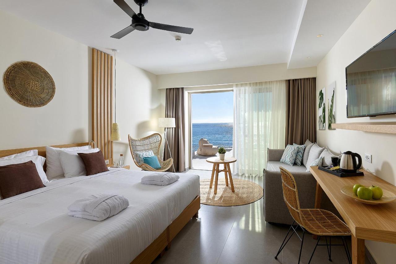 Superior Room Swim Up