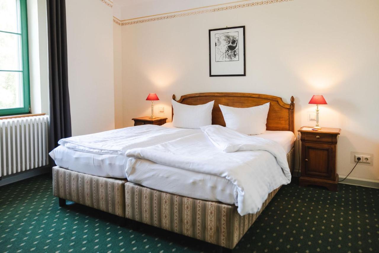 Large Twin Room
