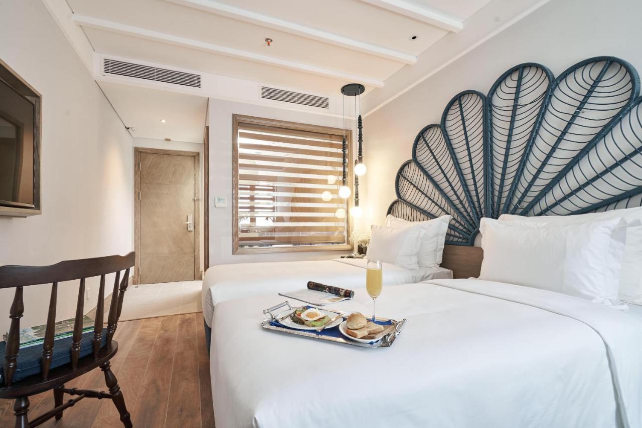 Sofiana Deluxe Double or Twin with Bathtub & City View – Free 01 Cocktail per Room