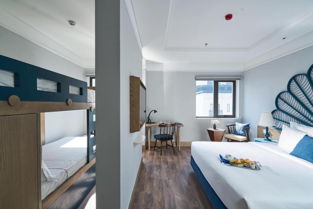 Executive Family Suite With City View - Free 1 Bottle of Wine per Stay