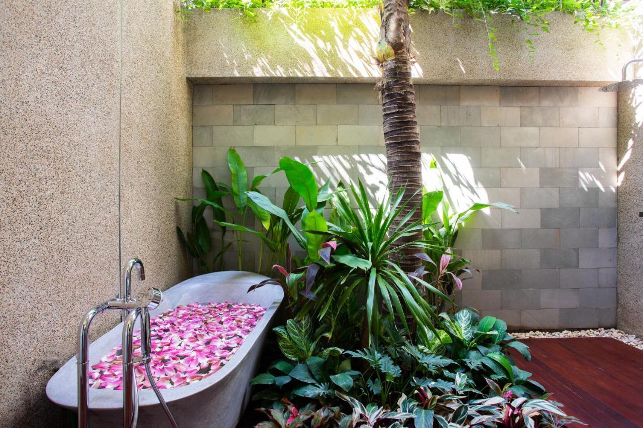 Mini Suite Poolside + Free Laundry + Mini-Bar