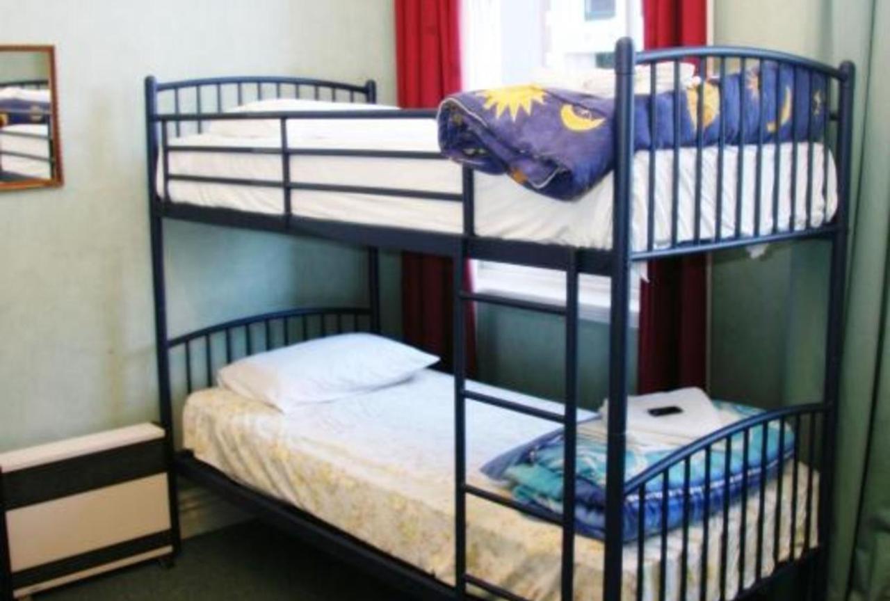 Bunk Bed in Mixed Dormitory Room