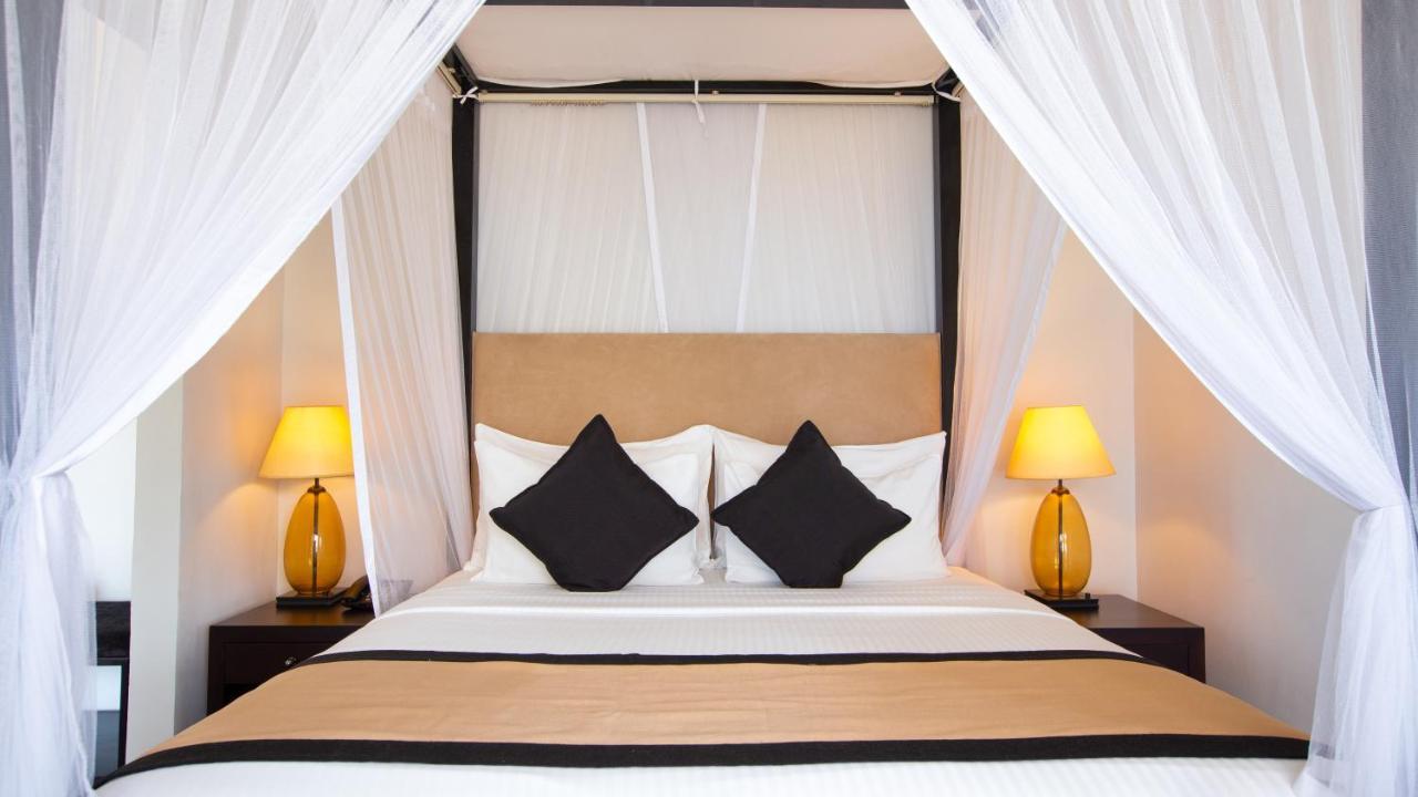 Panorama Suite with Sea View