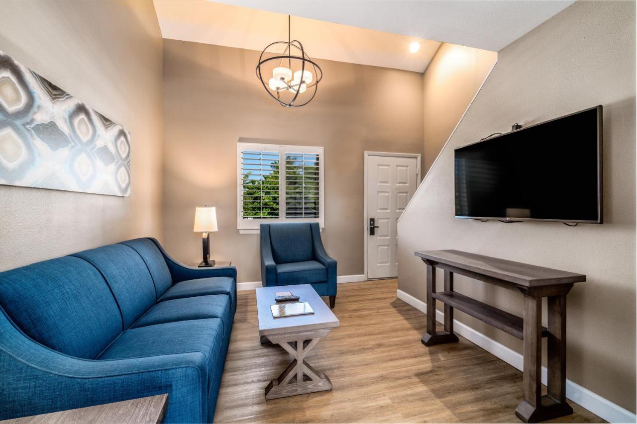 King Suite Disability Access or Non-Smoking