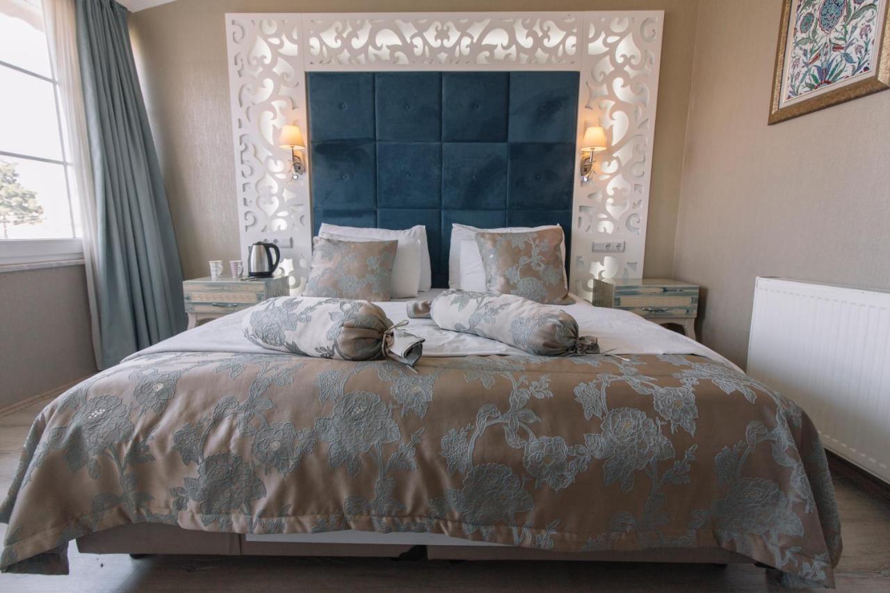 Comfort Double or Twin Room with Travertine View