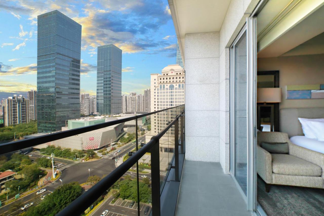 Superior CBD View Queen Room