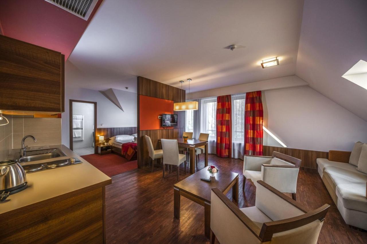 One-Bedroom Suite