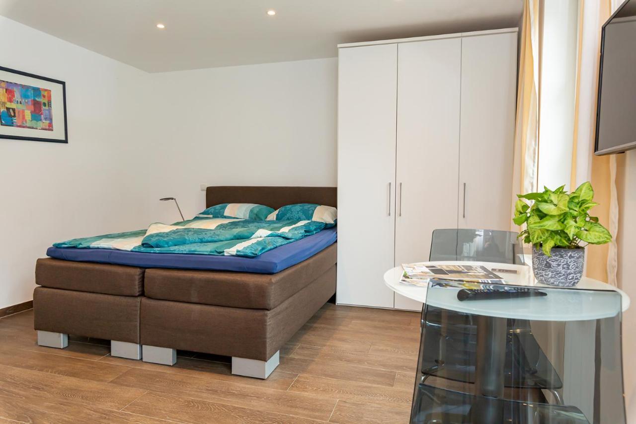 One-Bedroom Apartment (1 - 2 Adults)